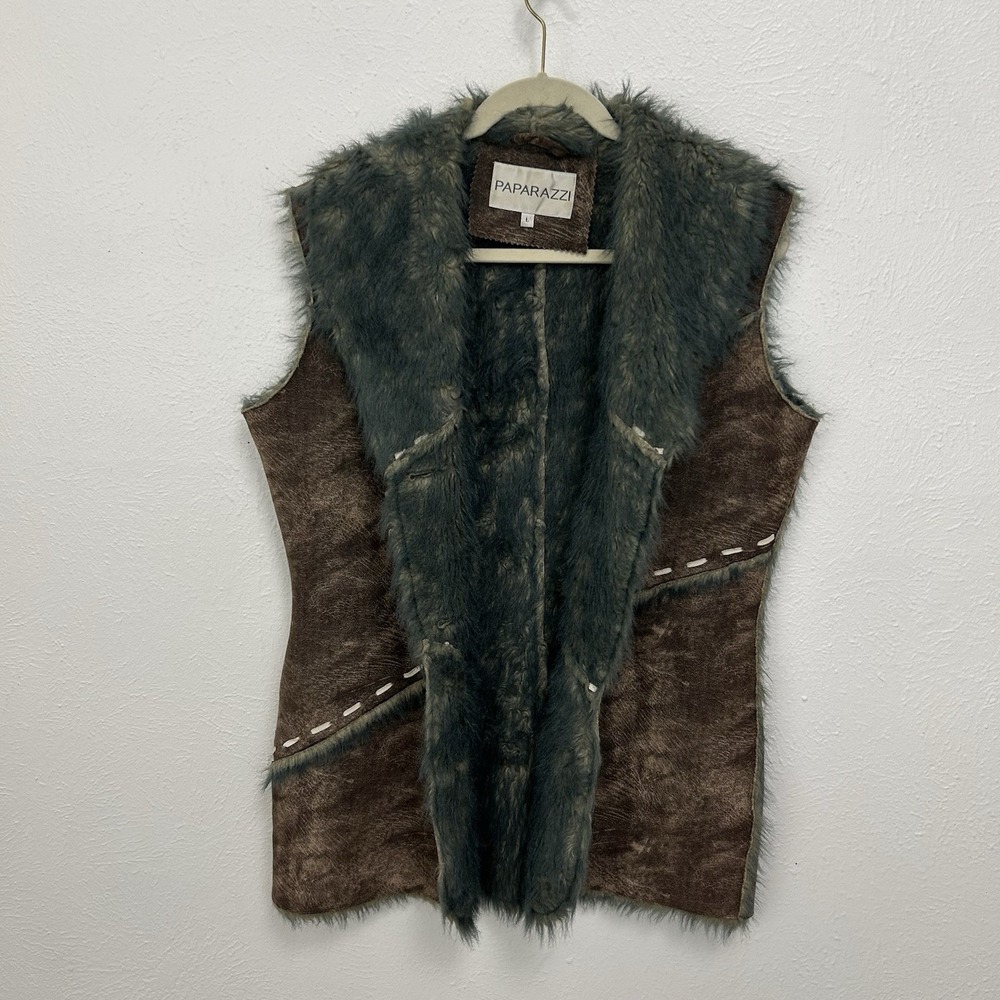 Vintage Y2K Paparazzi Brown Faux Fur Vest Western Hippie Waist Coat Sz M Button - Picture 6 of 9